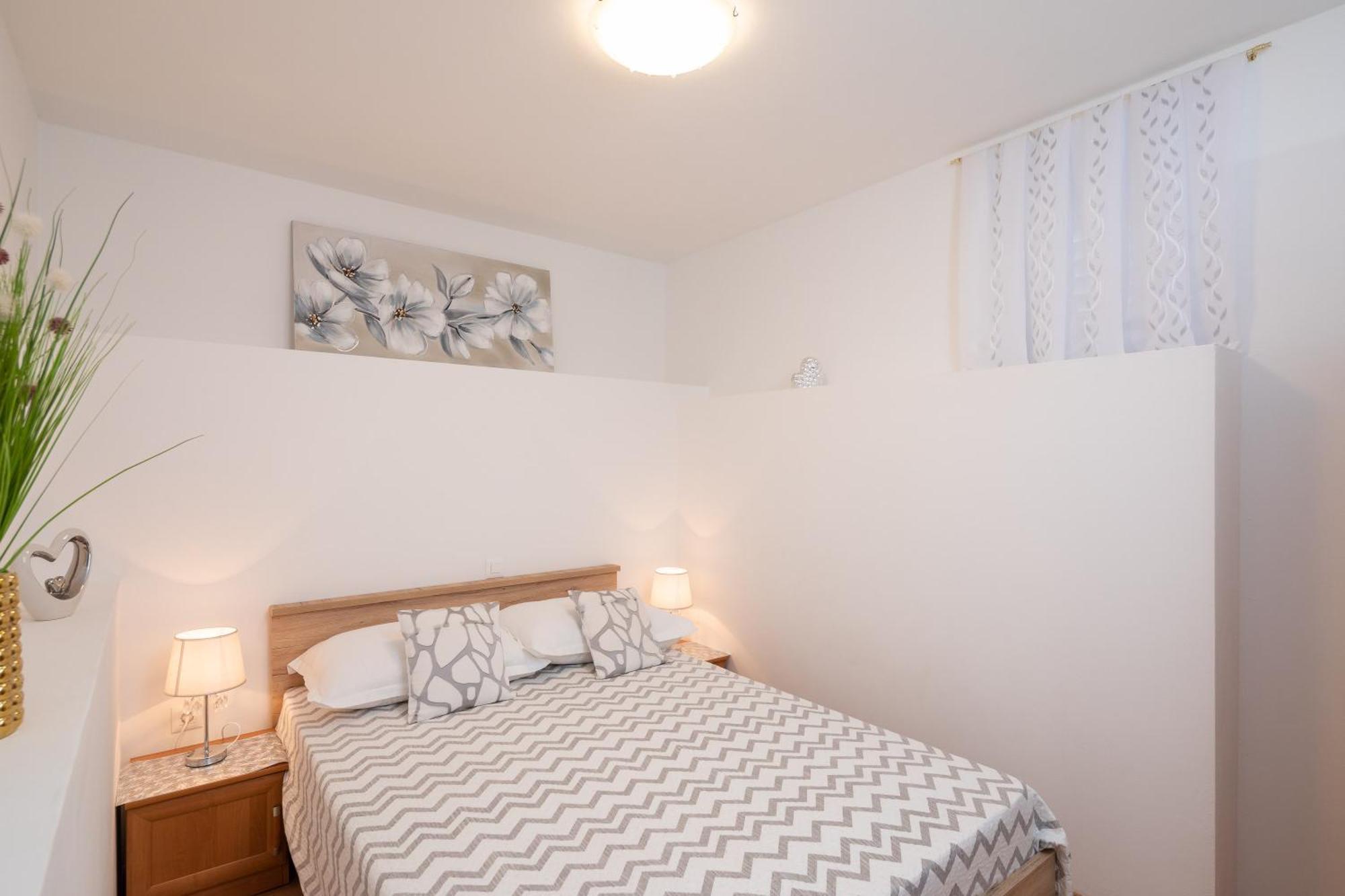Fba Family Beach Apartments Omis Room photo
