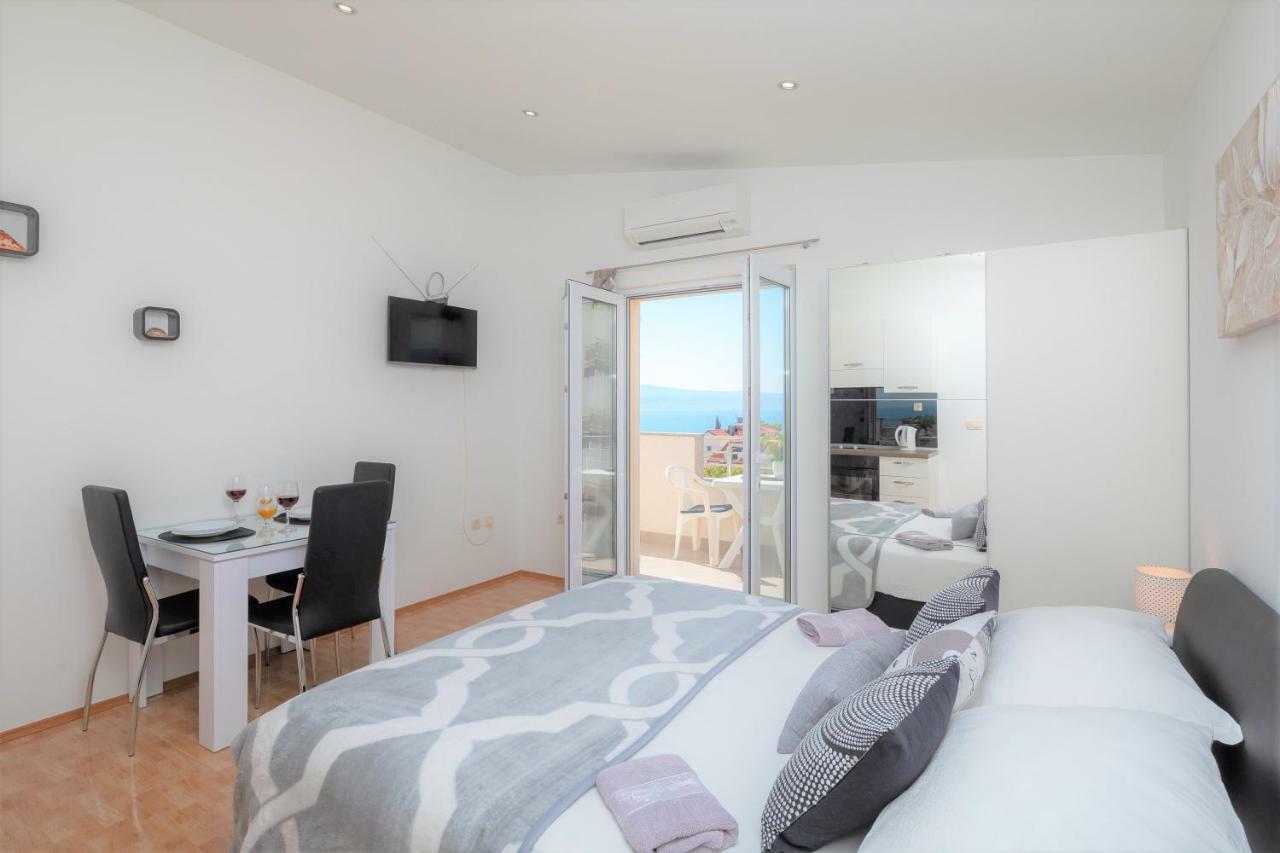 Fba Family Beach Apartments Omis Exterior photo